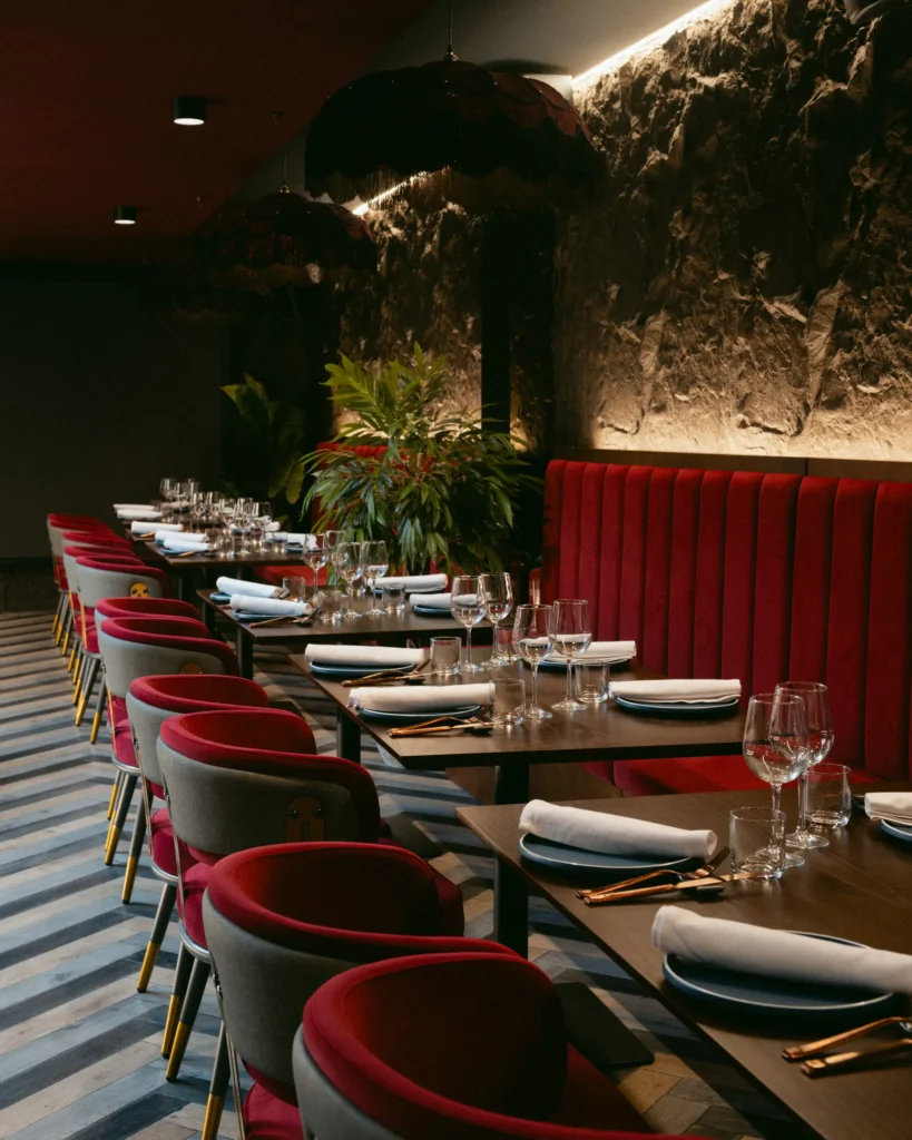 El Salón – Tbilisi Boulevard Barcelona El Salón
