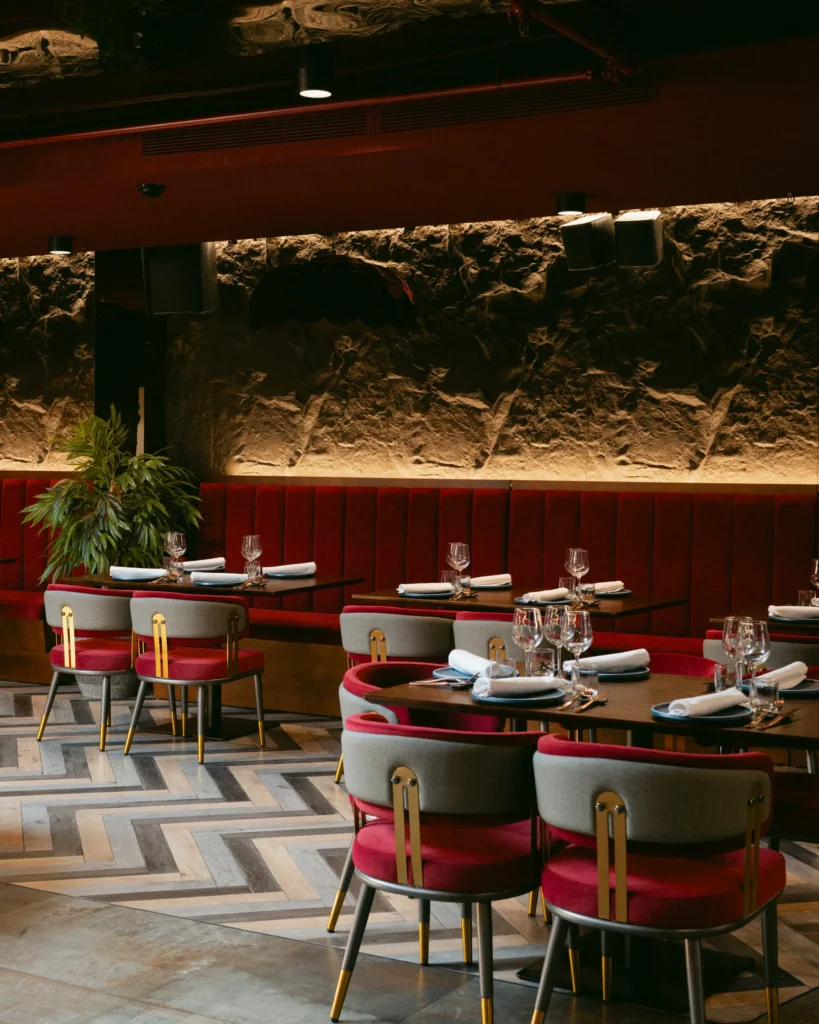 El Salón – Tbilisi Boulevard Barcelona El Salón